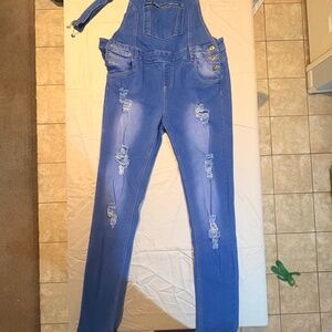 Woman’s skinny overalls